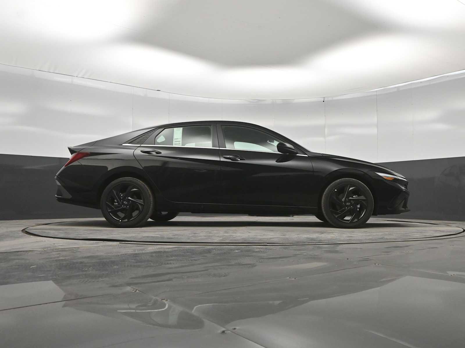 New 2026 Hyundai Elantra SEL Sport FWD image 38