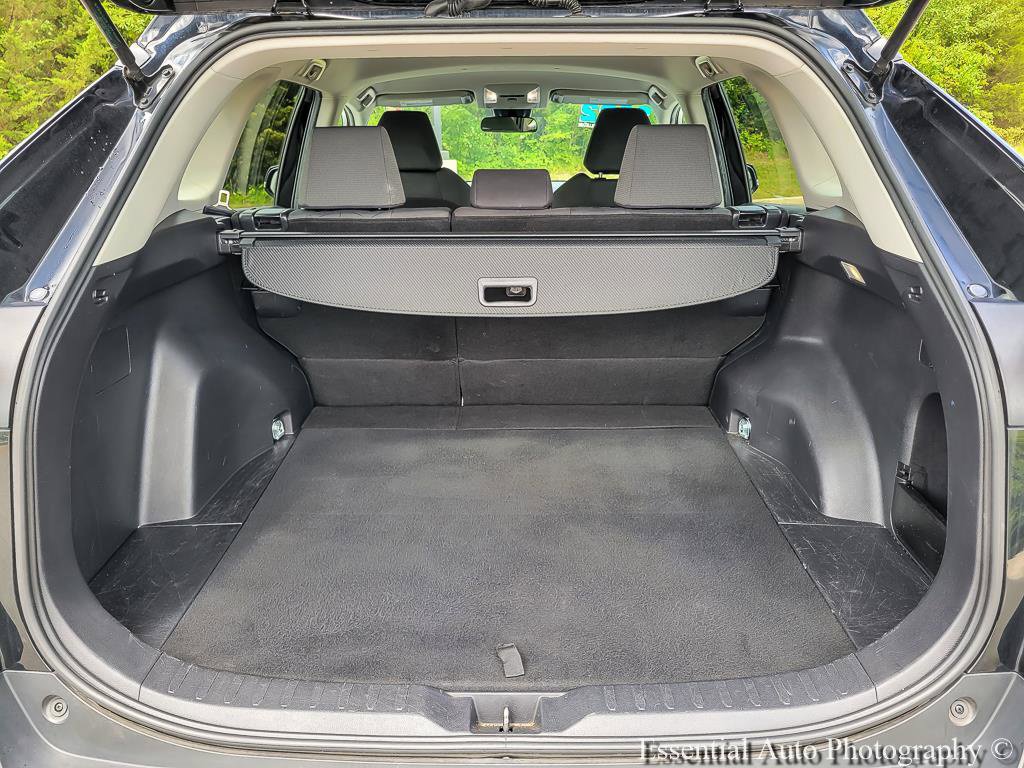 Used 2022 Toyota RAV4 XLE FWD image 25
