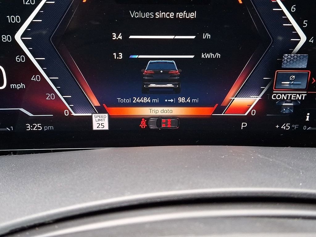 Used 2024 BMW X5 xDrive50e image 22