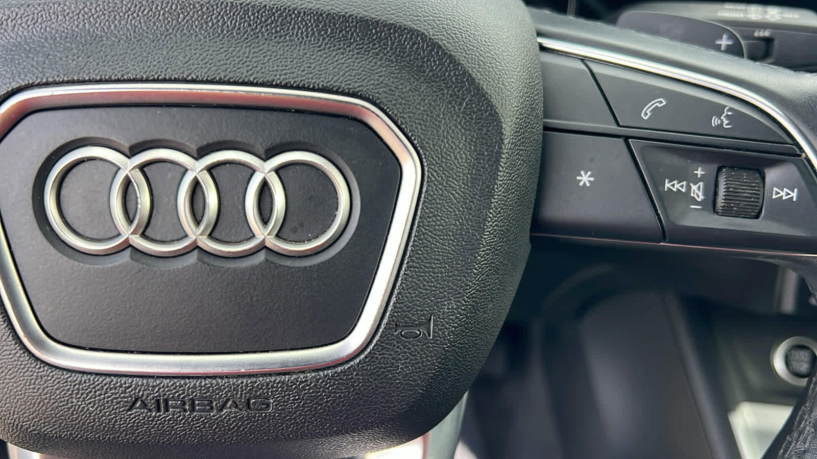 Used 2023 Audi Q3 2.0T Premium image 20