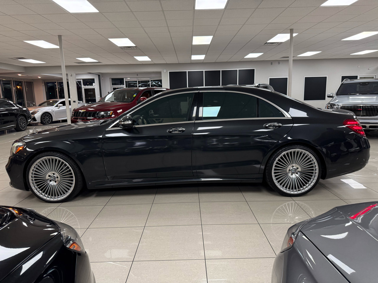 Used 2018 Mercedes-Benz S 560 S560 4MATIC image 3