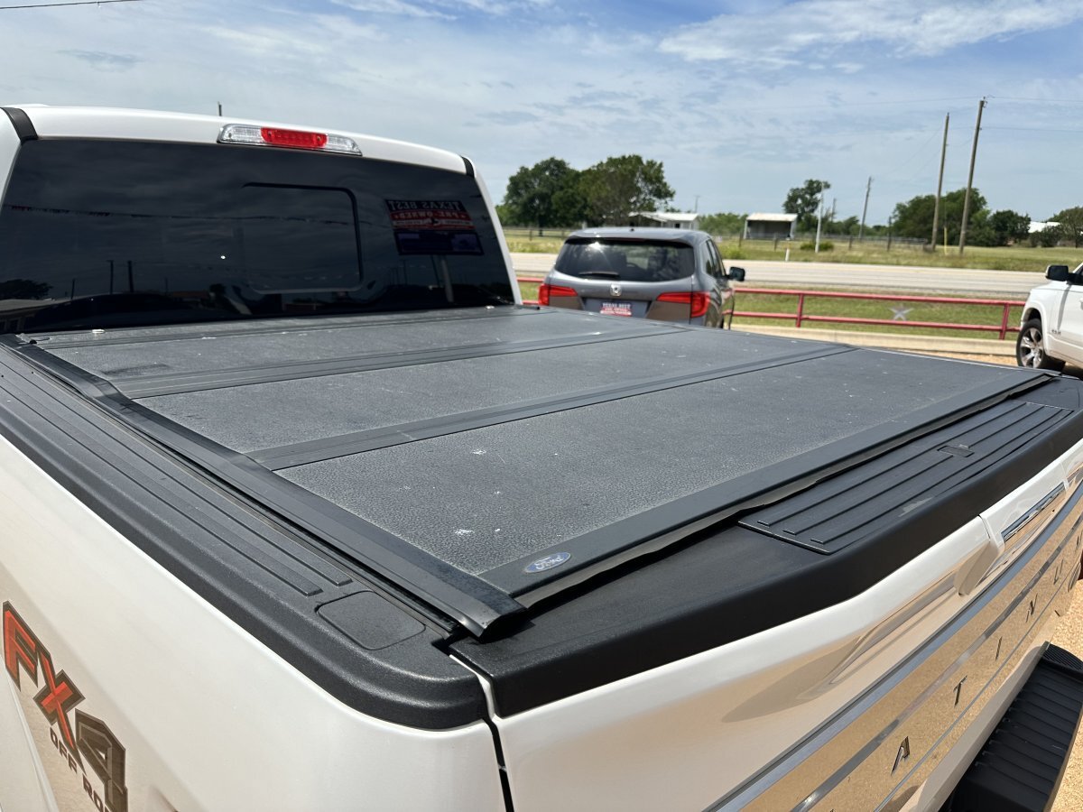 Used 2016 Ford F150 Platinum w/ Equipment Group 701A Luxury AWD/4WD image 12