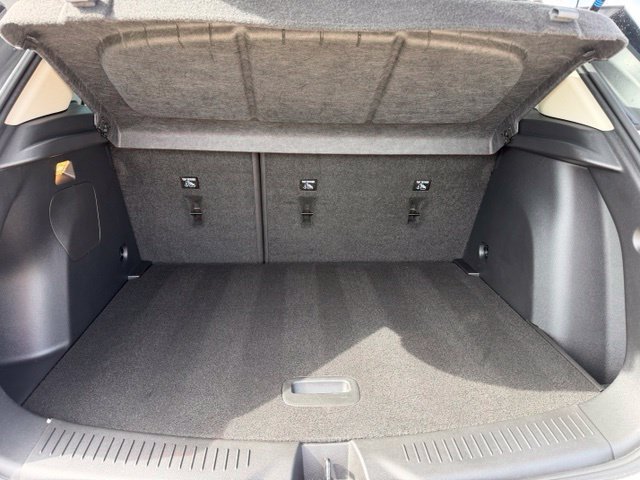 Used 2023 Buick Encore GX Preferred w/ Cold Weather Comfort Package AWD/4WD image 12