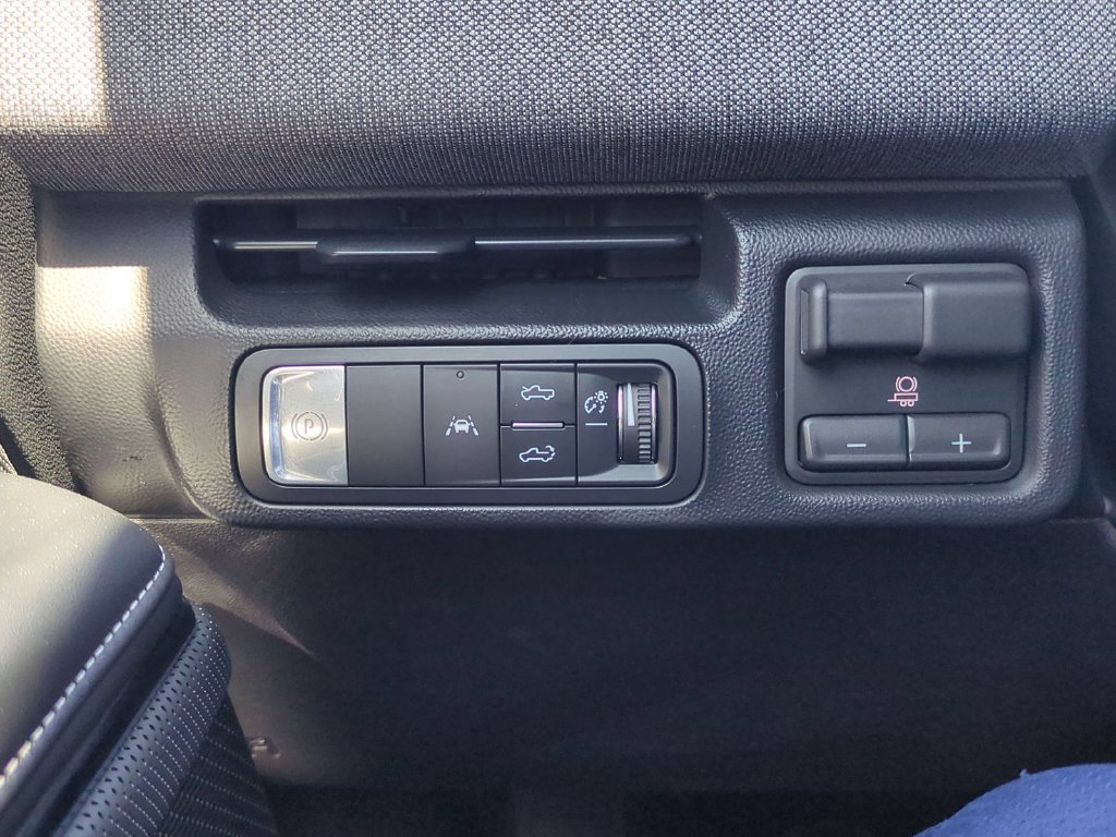 Used 2026 GMC Sierra EV Elevation AWD/4WD image 24