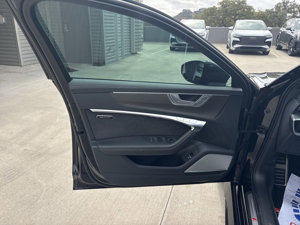 Used 2024 Audi RS 6 performance image 9