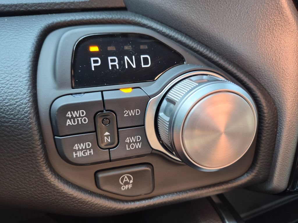 Used 2026 RAM 1500 Laramie w/ Laramie Preferred Package AWD/4WD image 12