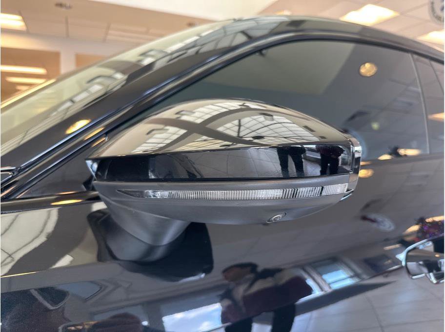 Used 2022 Audi e-tron GT Prestige w/ Prestige Package image 35