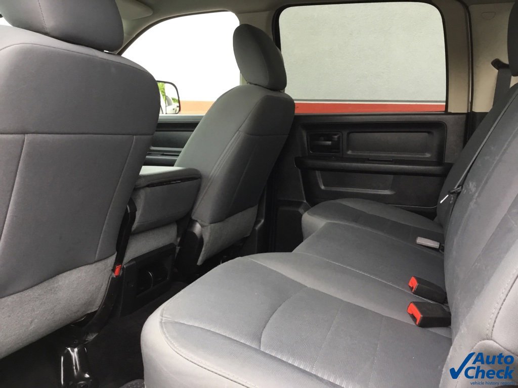 Used 2015 RAM 3500 Tradesman w/ Chrome Appearance Group image 33