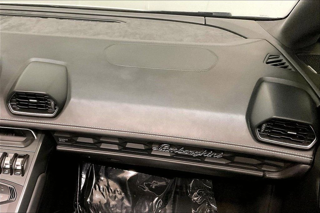 Used 2018 Lamborghini Huracan LP 580-2 image 13