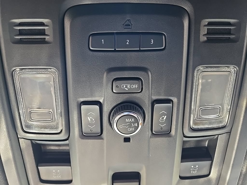 Used 2023 Cadillac Escalade ESV Premium Luxury AWD/4WD image 51