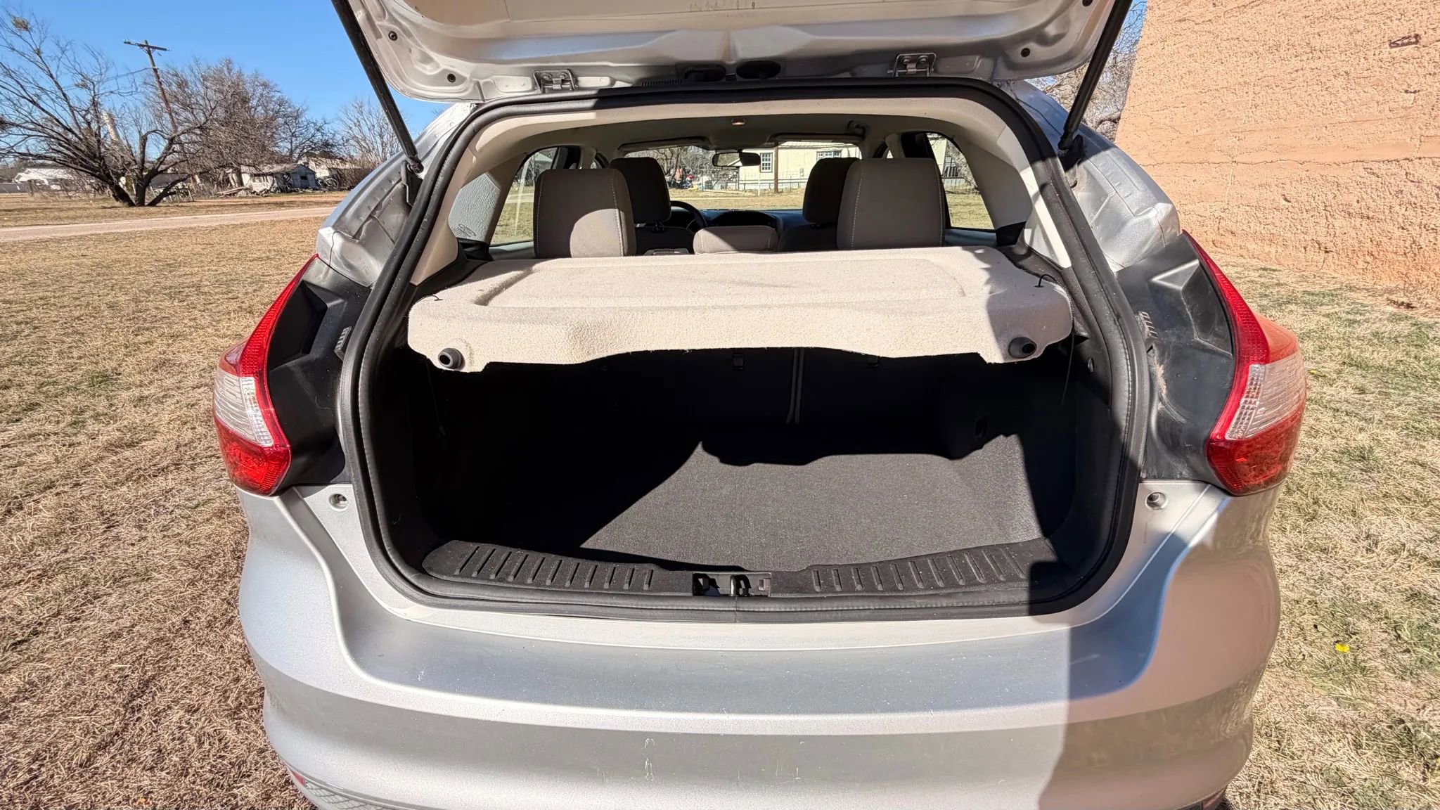 Used 2012 Ford Focus SE image 30