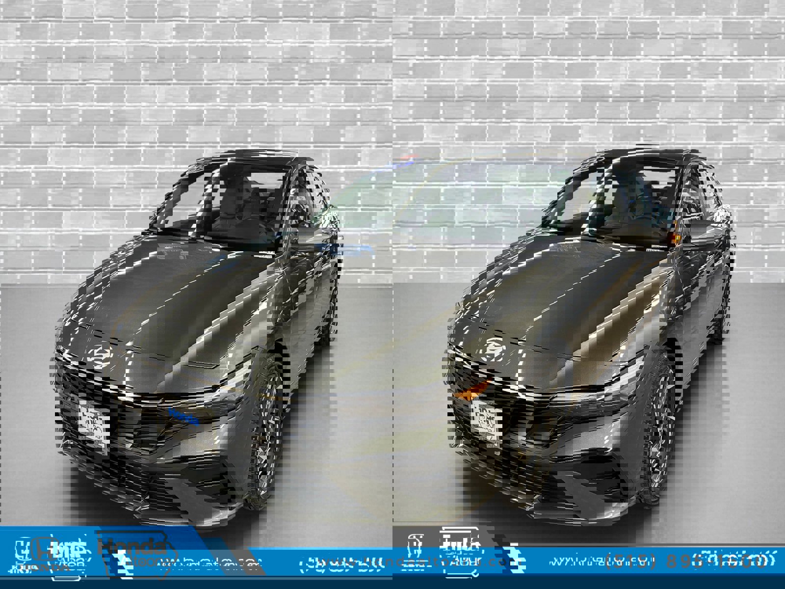 Used 2025 Hyundai Elantra Limited image 1