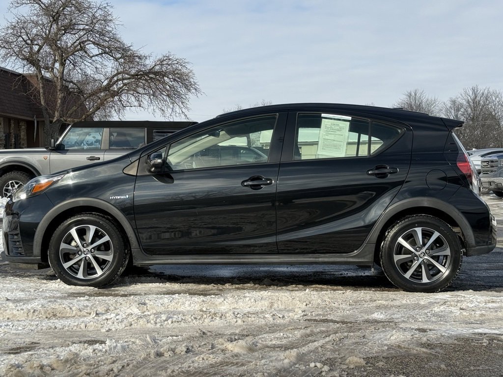 Used 2018 Toyota Prius C One image 2