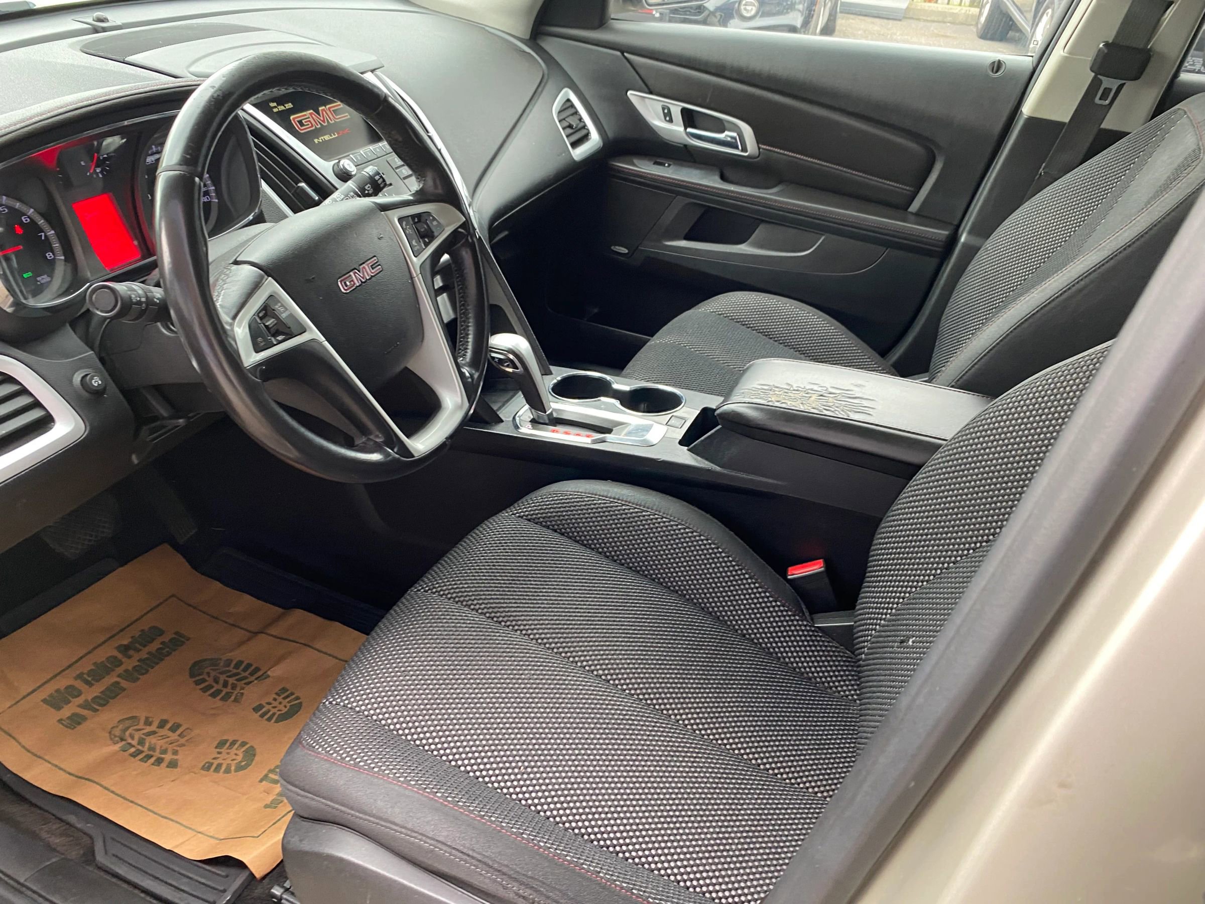Used 2015 GMC Terrain SLE w/ Convenience Package FWD image 3