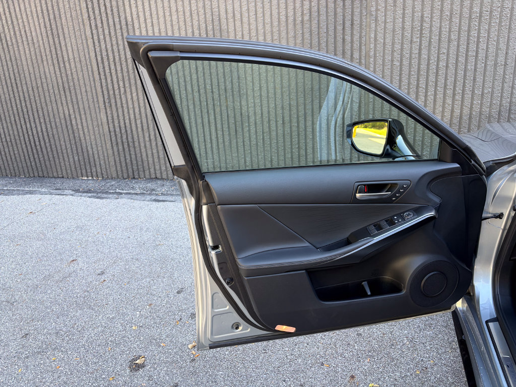 Used 2024 Lexus IS 500 RWD image 18
