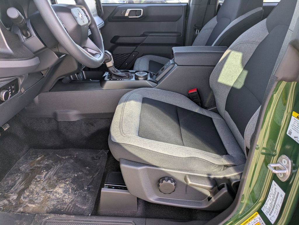 New 2025 Ford Bronco 4-Door image 19