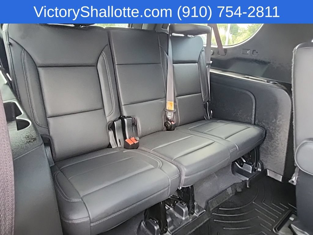 Used 2022 Chevrolet Suburban LT w/ LT Signature Plus Package AWD/4WD image 44