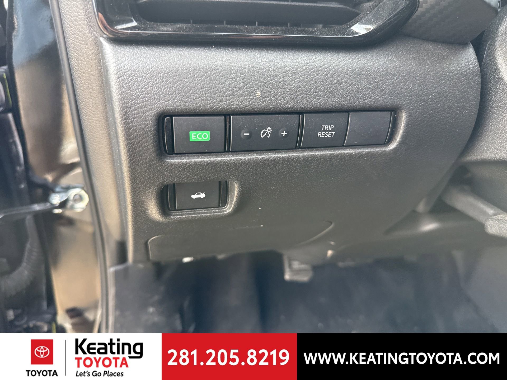 Used 2025 Nissan Sentra SV image 12