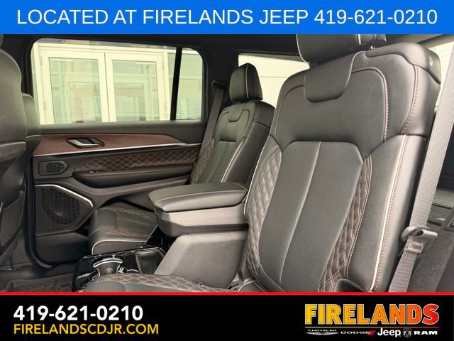 Used 2024 Jeep Grand Cherokee L Summit w/ High Altitude Package AWD/4WD image 3