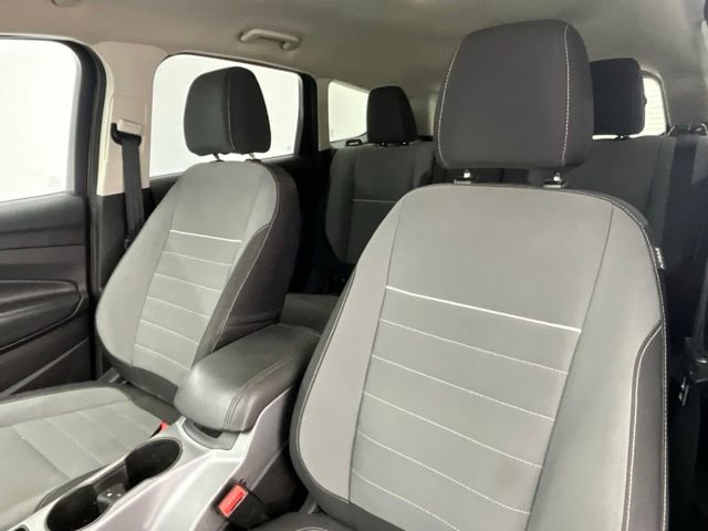 Used 2015 Ford Escape SE w/ Equipment Group 201A FWD image 5