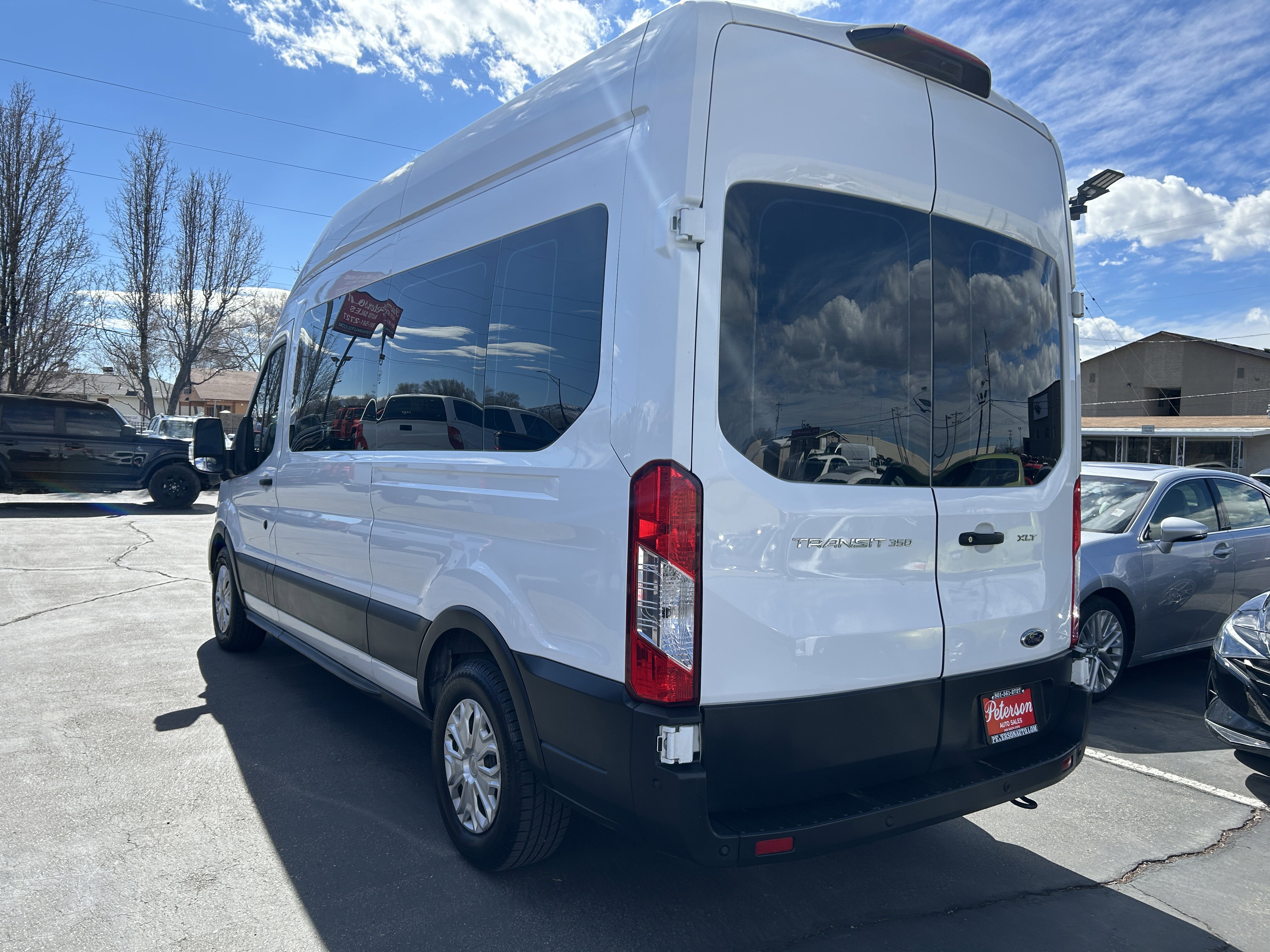 Used 2023 Ford Transit 350 XLT image 7