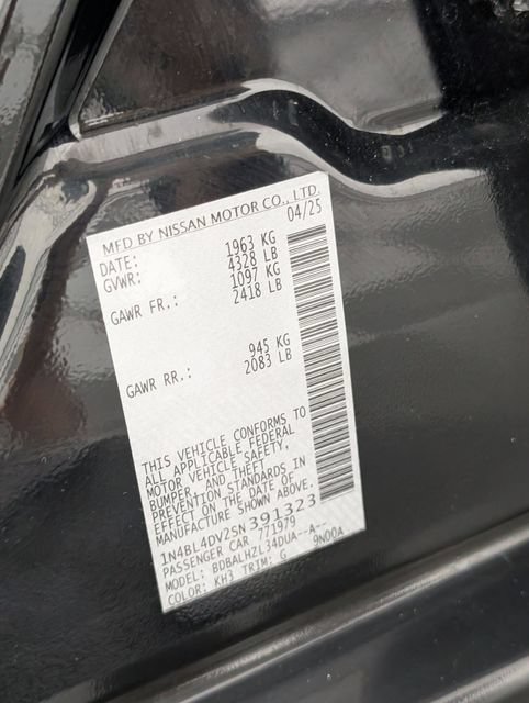 Used 2025 Nissan Altima 2.5 SV FWD image 34