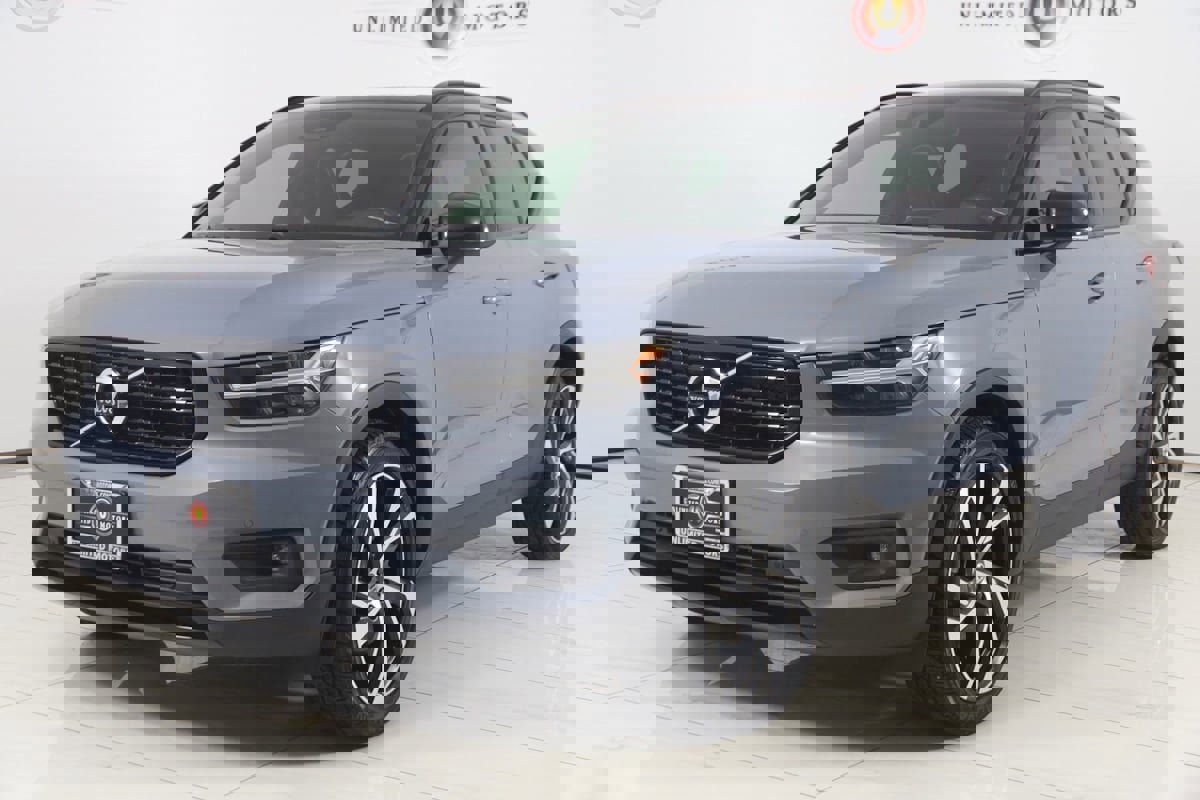 Used 2020 Volvo XC40 T5 R-Design image 5