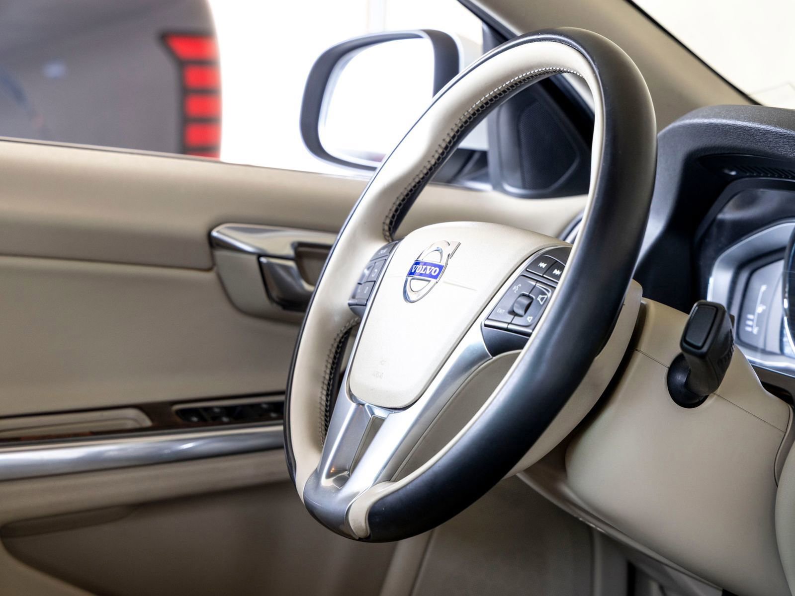 Used 2015 Volvo S60 T5 Premier image 28