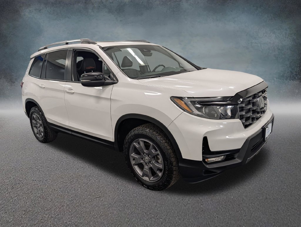 Certified 2024 Honda Passport TrailSport image 3