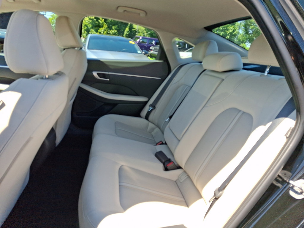 Used 2025 Hyundai Sonata SEL FWD image 20