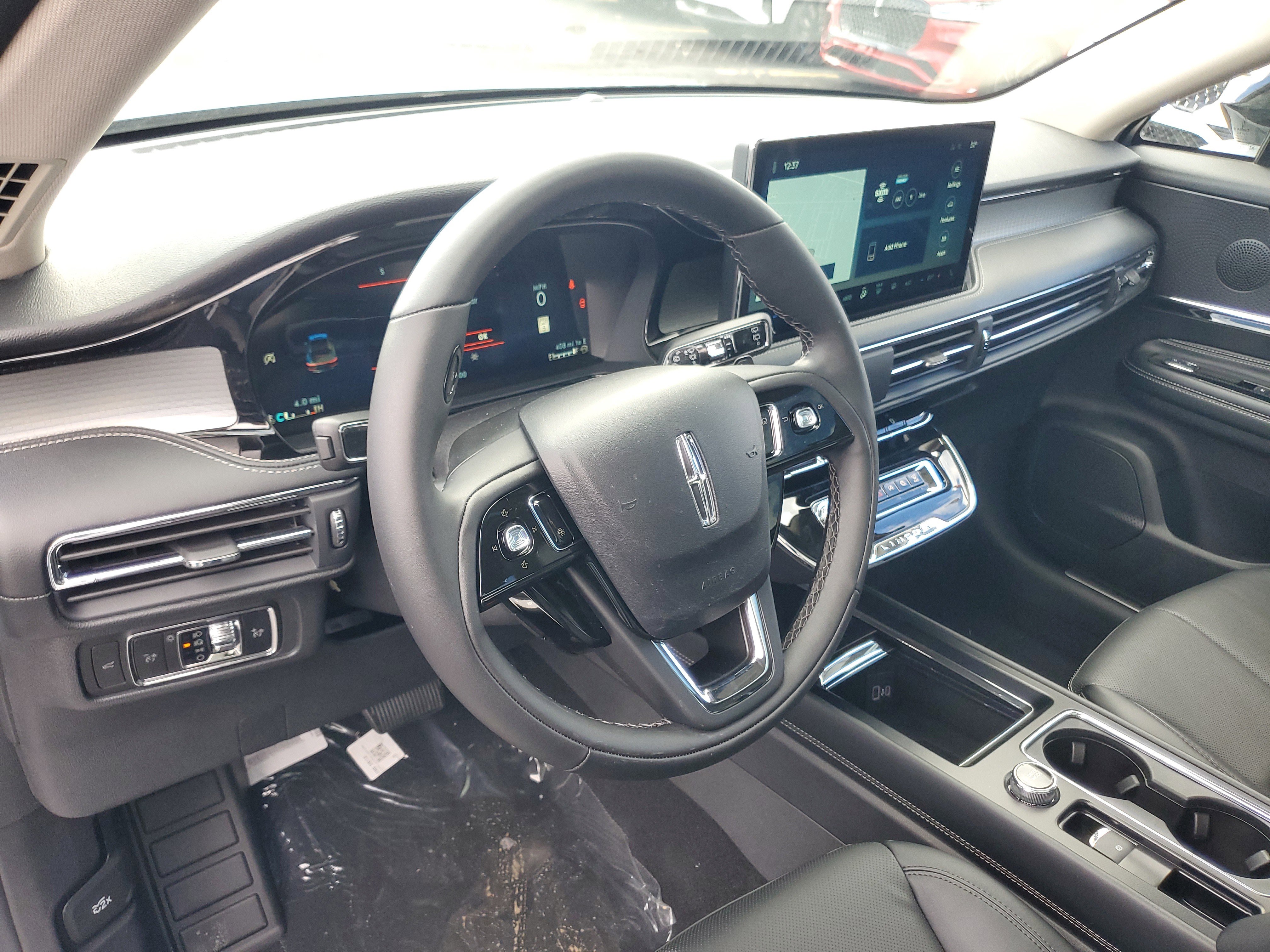 New 2026 Lincoln Corsair Premiere image 13