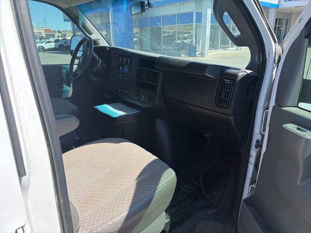 Used 2016 Chevrolet Express 3500 LT w/ LT Preferred Equipment Group image 9
