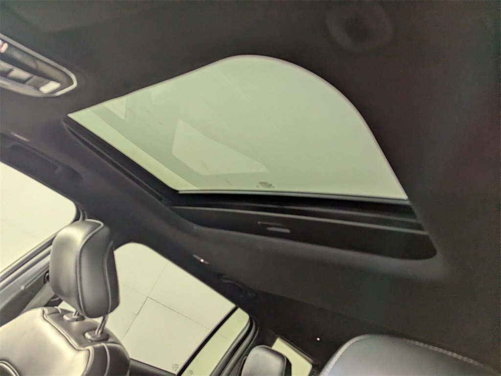 Certified 2024 Jeep Grand Cherokee L Altitude image 12