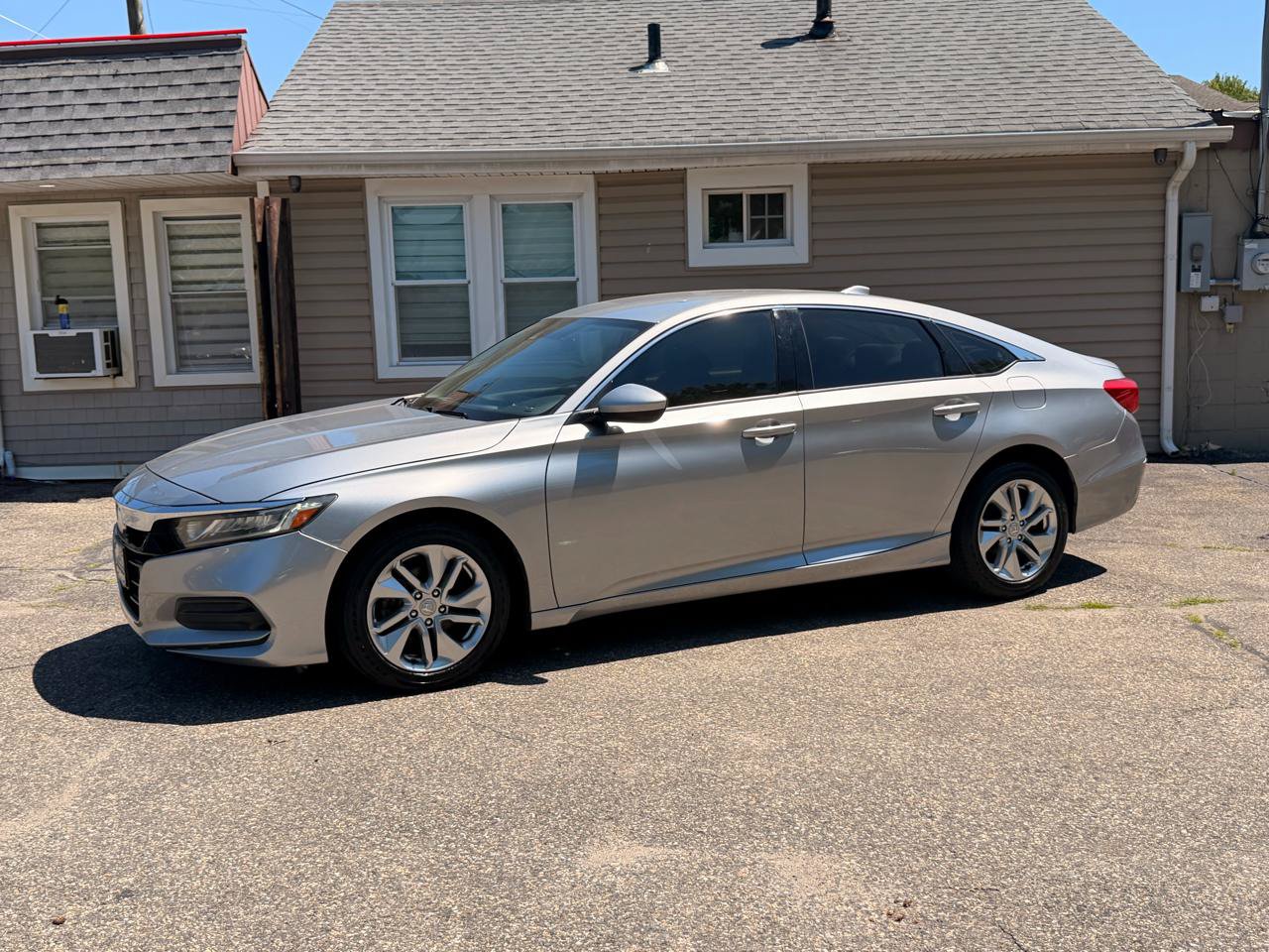 Used 2019 Honda Accord LX image 2