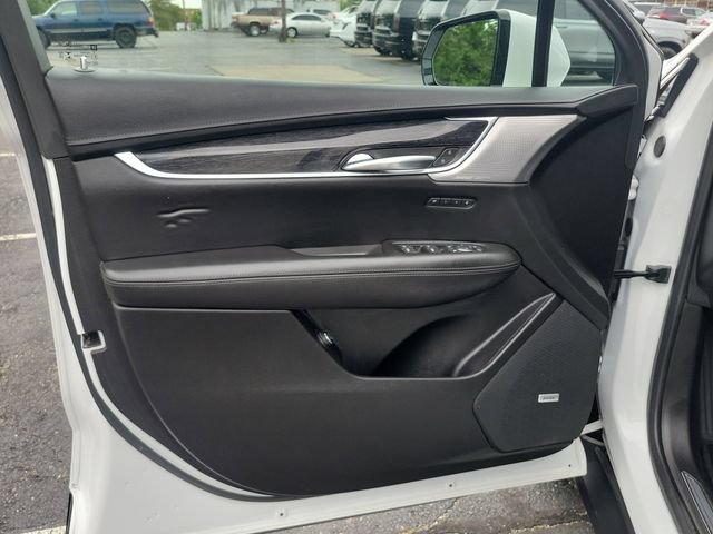 Certified 2022 Cadillac XT5 Premium Luxury w/ Technology Package AWD/4WD image 19