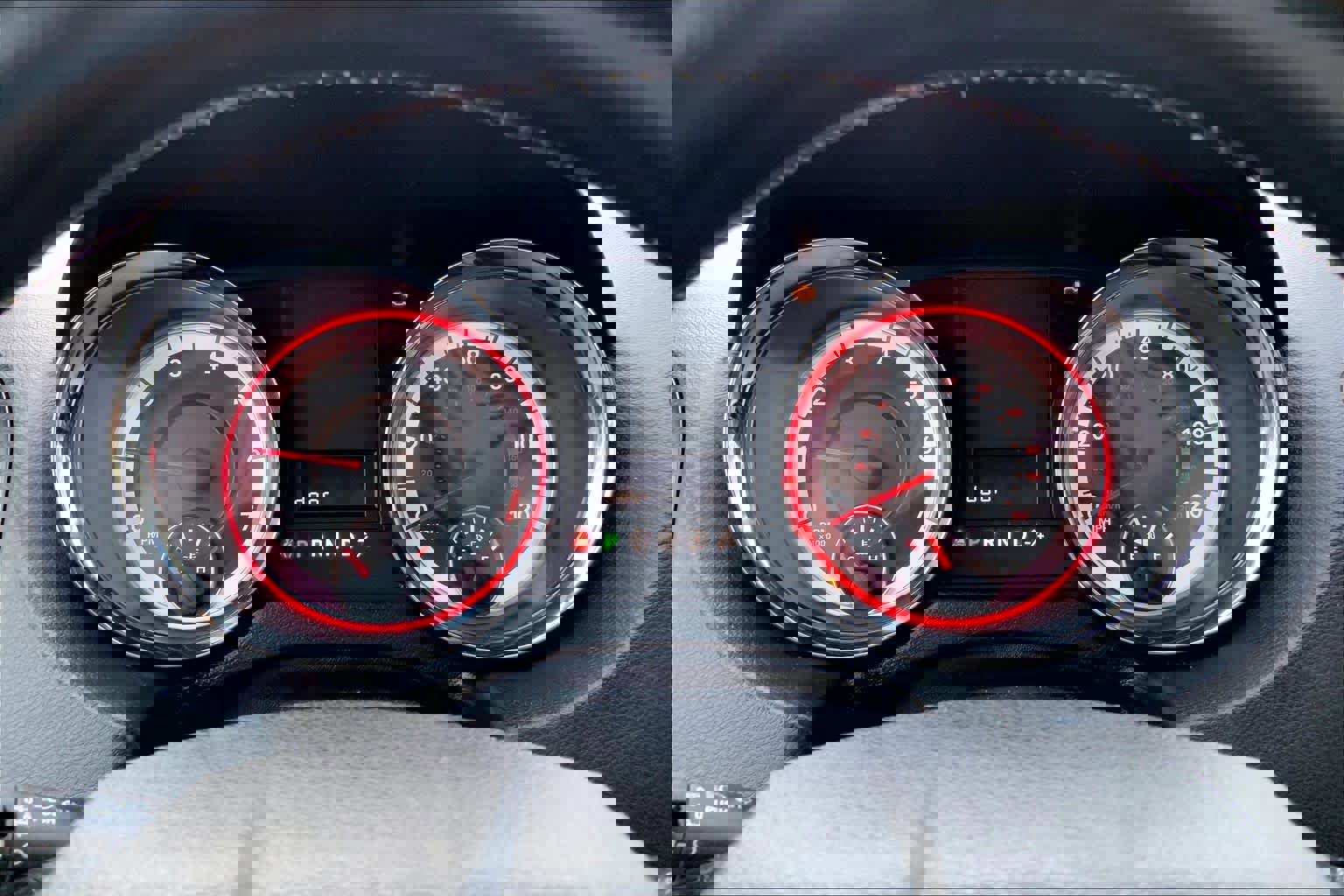 Used 2015 Dodge Grand Caravan SE FWD image 24