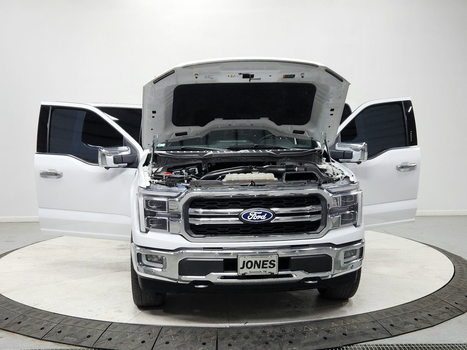Used 2024 Ford F150 Lariat w/ Tow/Haul Package image 10