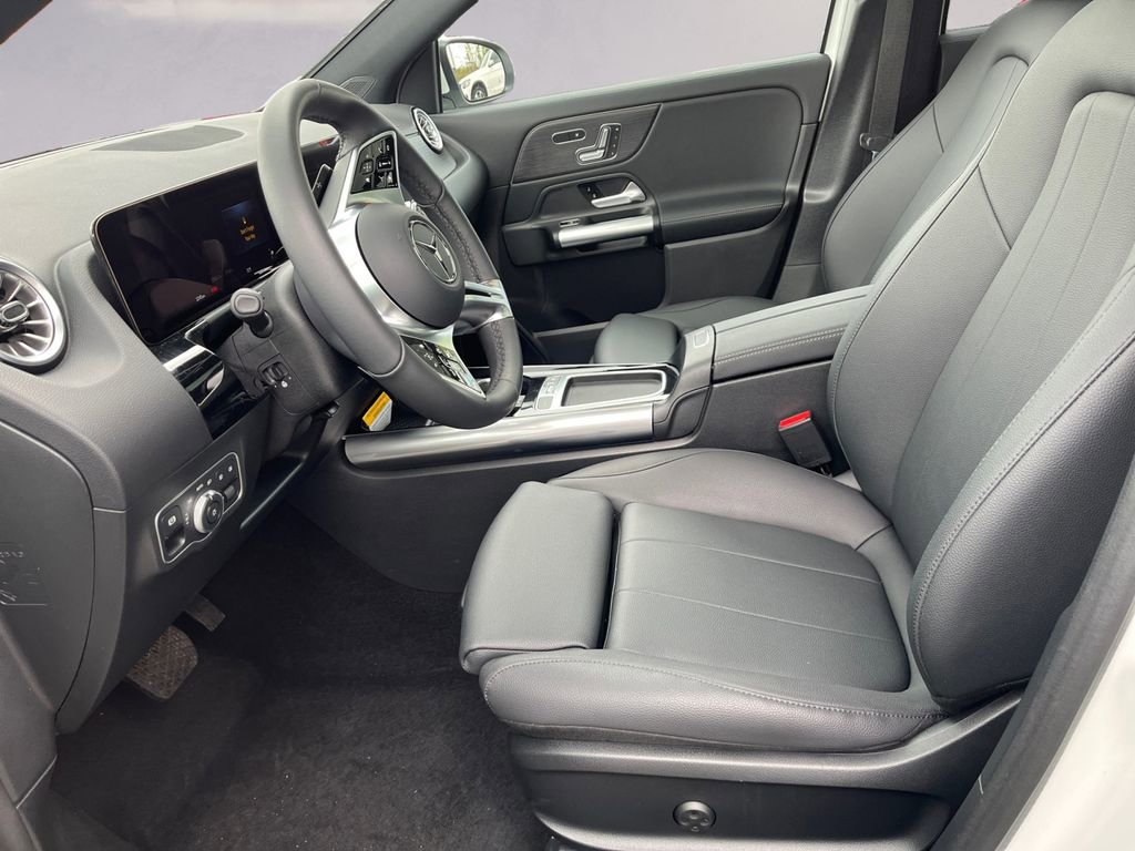 Certified 2025 Mercedes-Benz GLA 250 4MATIC image 9