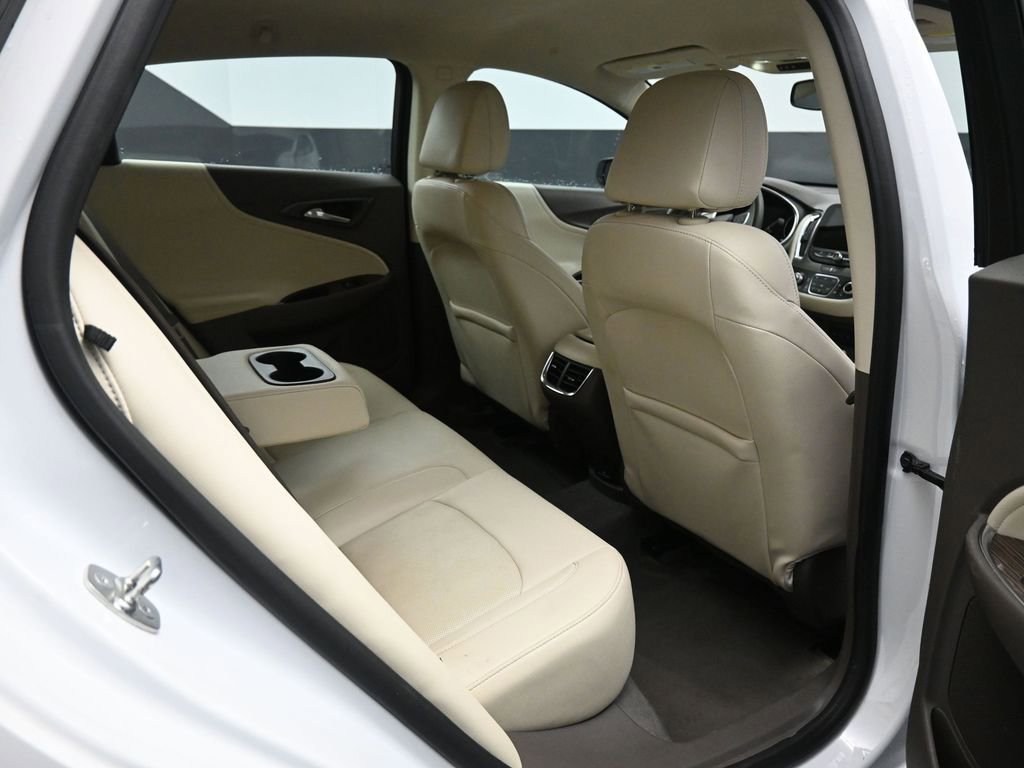 Used 2024 Chevrolet Malibu LT image 23