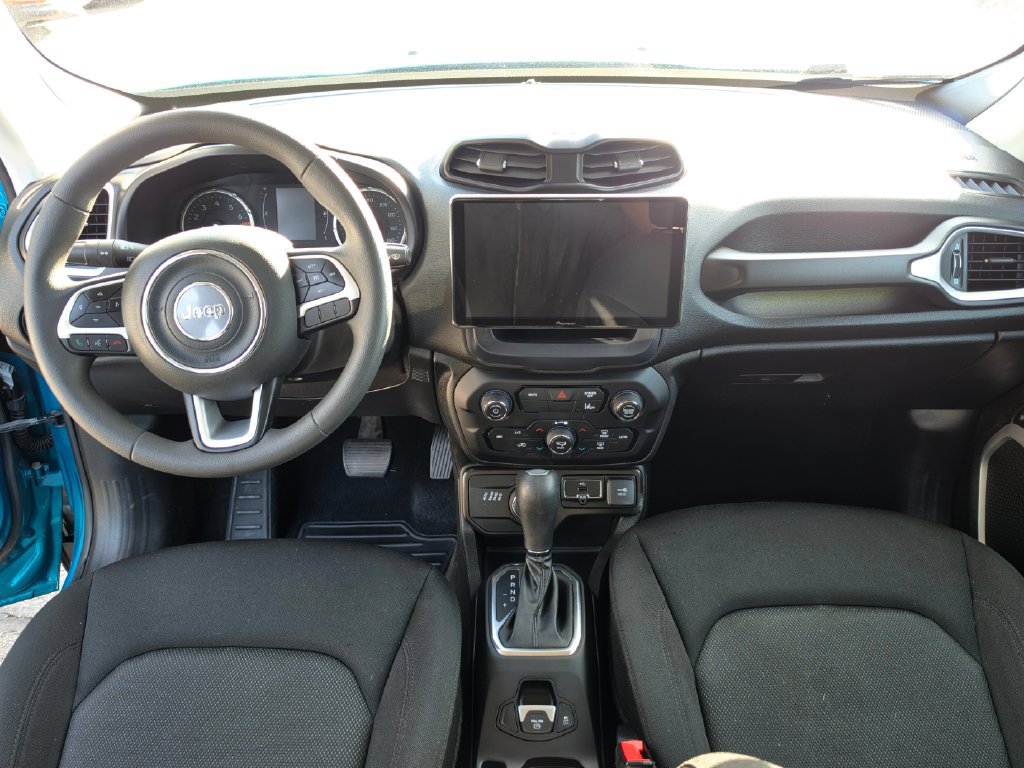 Used 2021 Jeep Renegade Sport w/ Sport Appearance Group AWD/4WD image 29