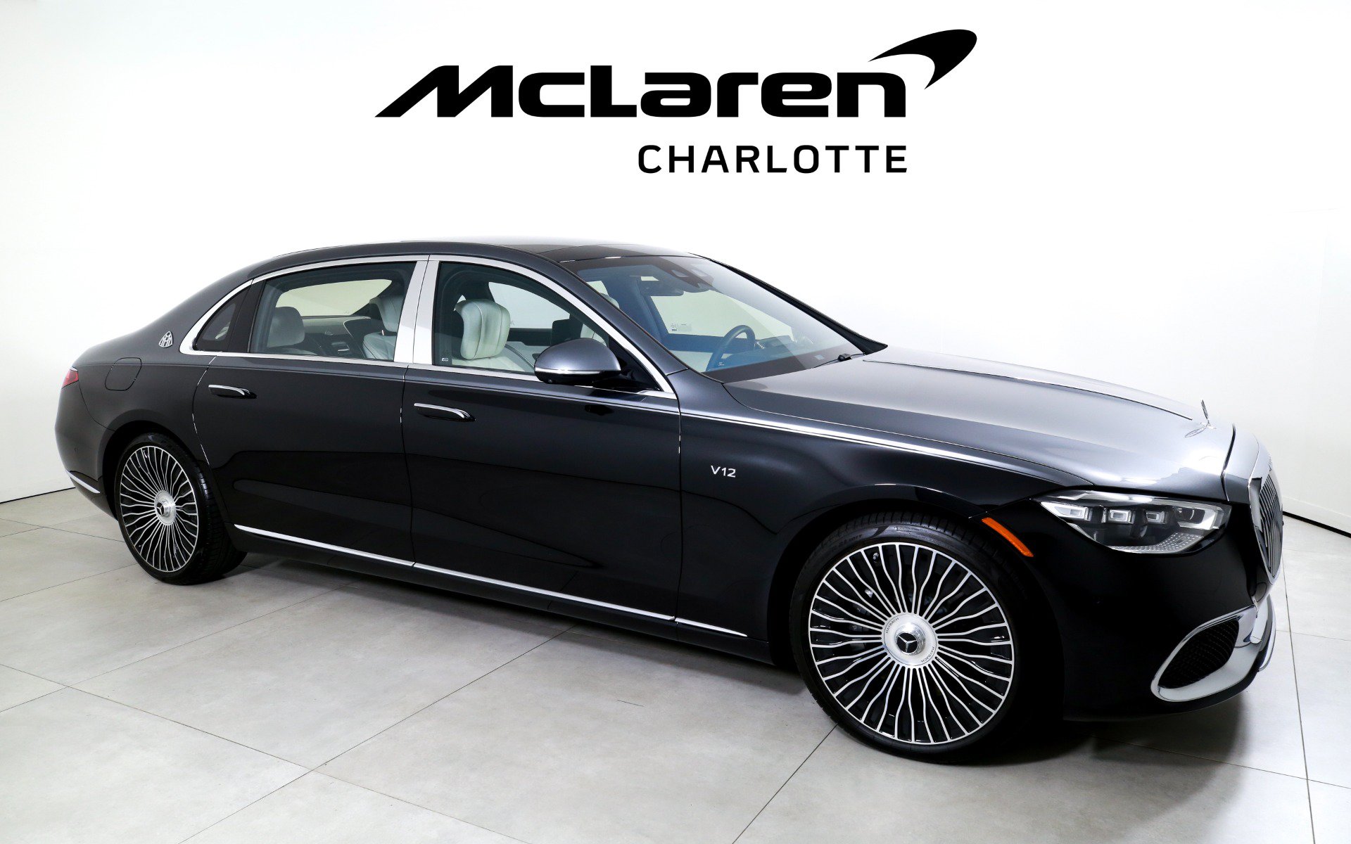 Used 2023 Mercedes-Benz Maybach S 680 4MATIC w/ Manufaktur Leather Package image 2