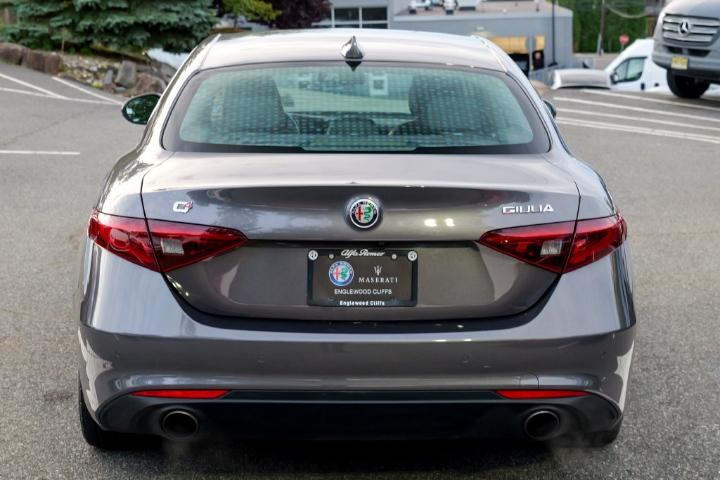 Used 2017 Alfa Romeo Giulia AWD w/ Cold Weather Package image 6