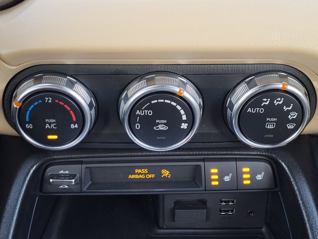 Used 2017 MAZDA MX-5 Miata RF Grand Touring image 9