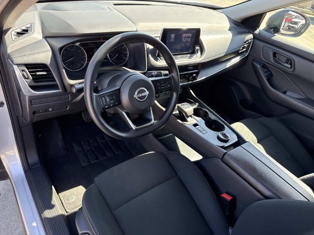 Used 2024 Nissan Rogue S AWD/4WD image 23