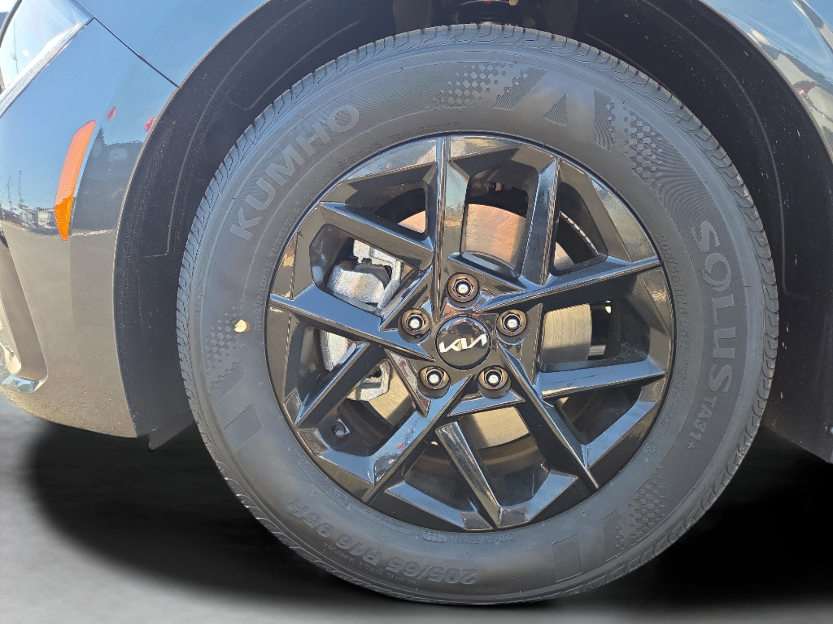 New 2026 Kia K5 LXS FWD image 9