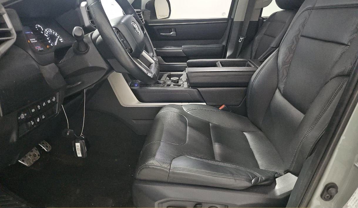 Used 2022 Toyota Tundra SR5 AWD/4WD image 7