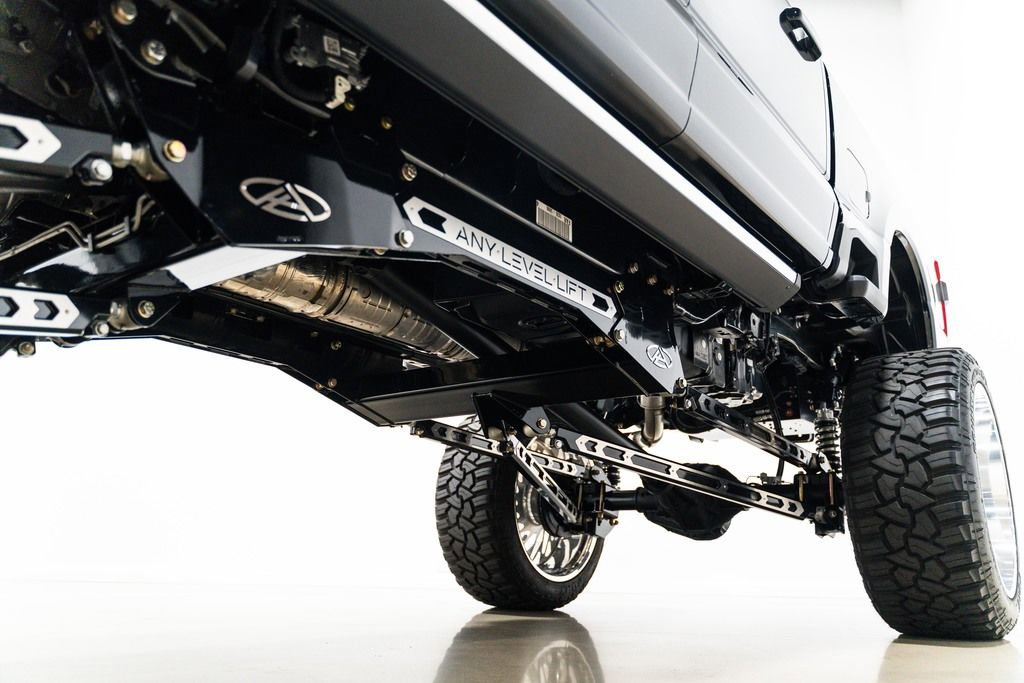 Used 2024 Ford F350 Limited w/ FX4 Off-Road Package image 3