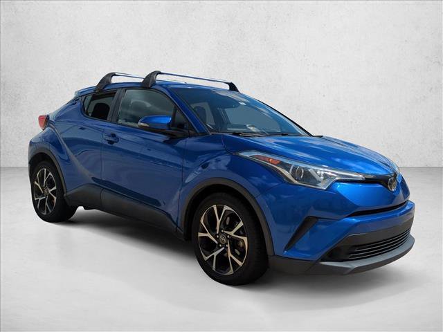 Used 2019 Toyota C-HR XLE FWD image 3