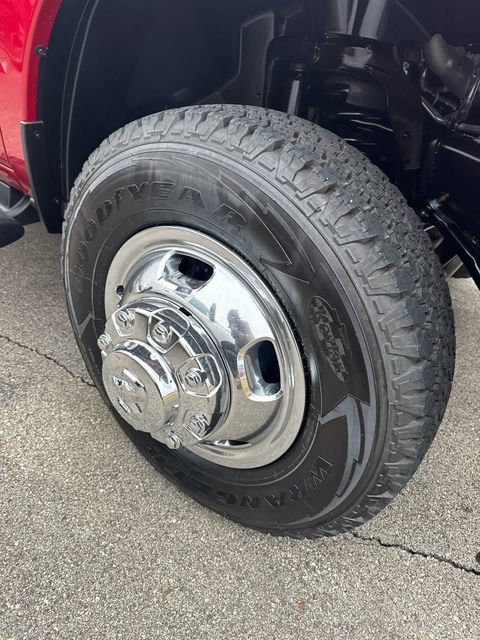 New 2026 RAM 3500 Tradesman AWD/4WD image 4