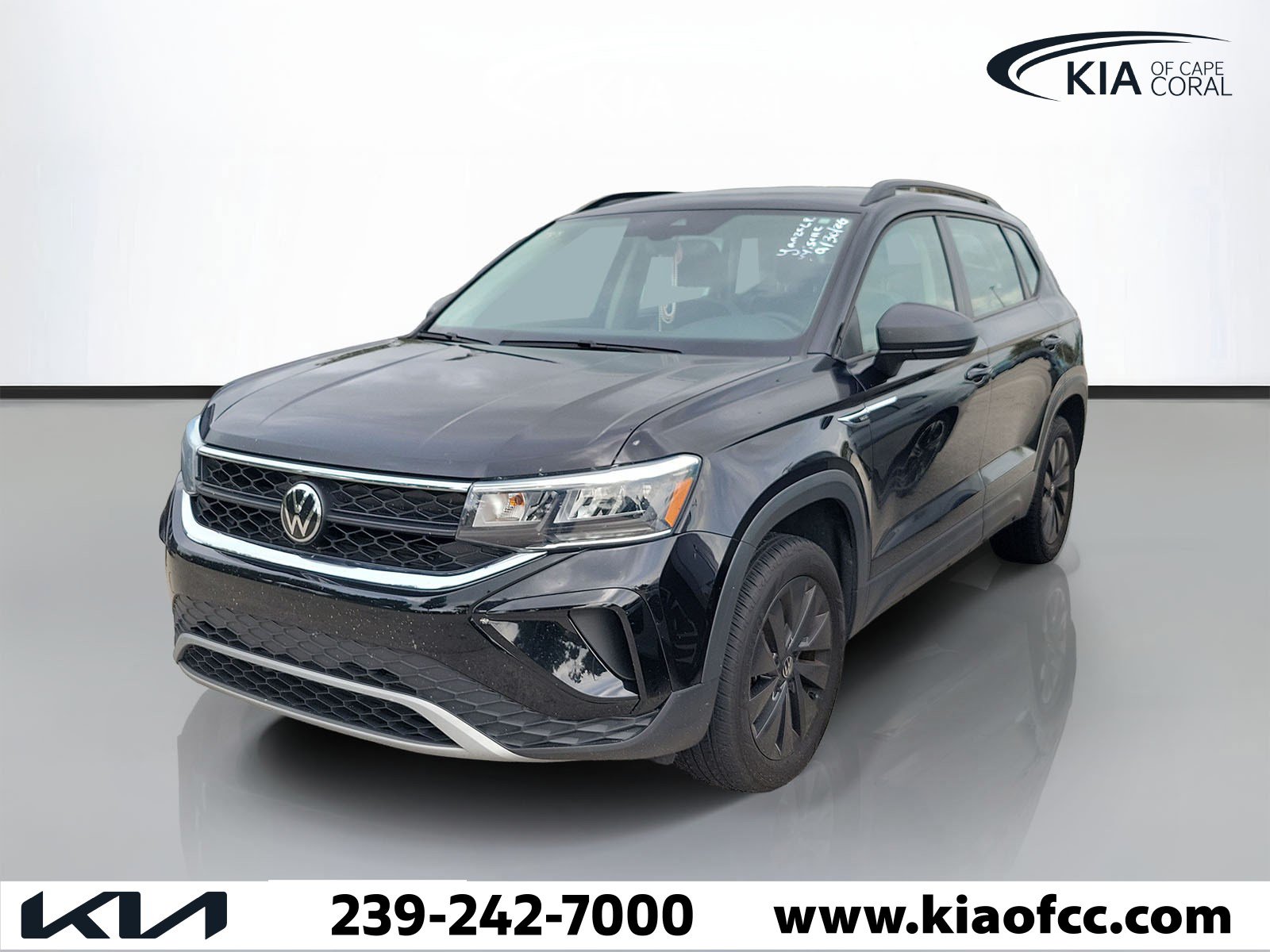 Used 2024 Volkswagen Taos S FWD image 3